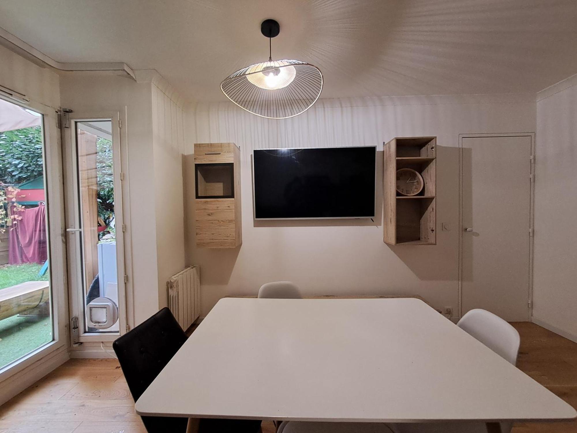 Apartment Avec Jardin *